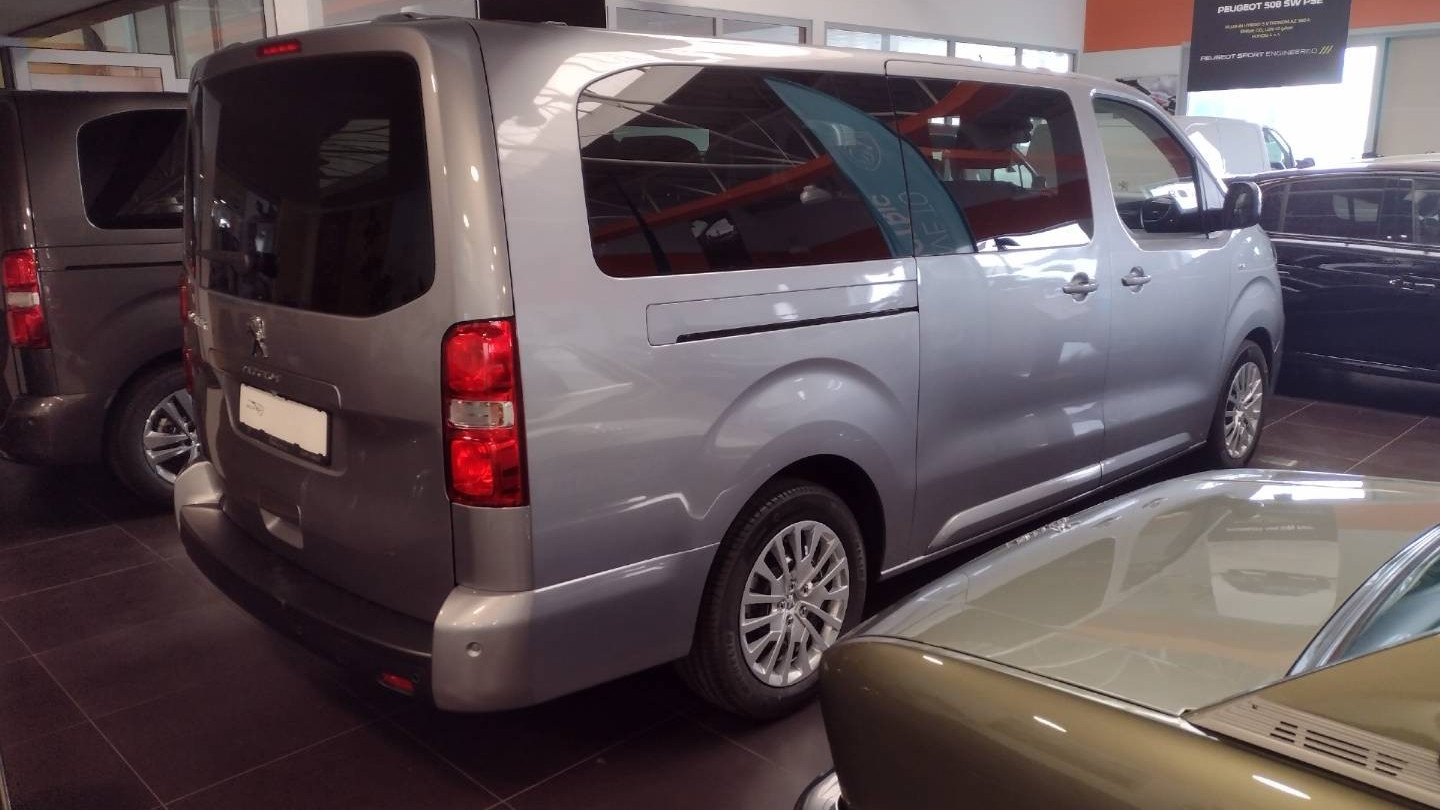 Peugeot Traveller BUSINESS L3 2.0 BlueHDi 180k EAT8 S&S (EURO 6.4)
