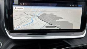 PEUGEOT 2008 1.2 PureTech 100 Allure M6