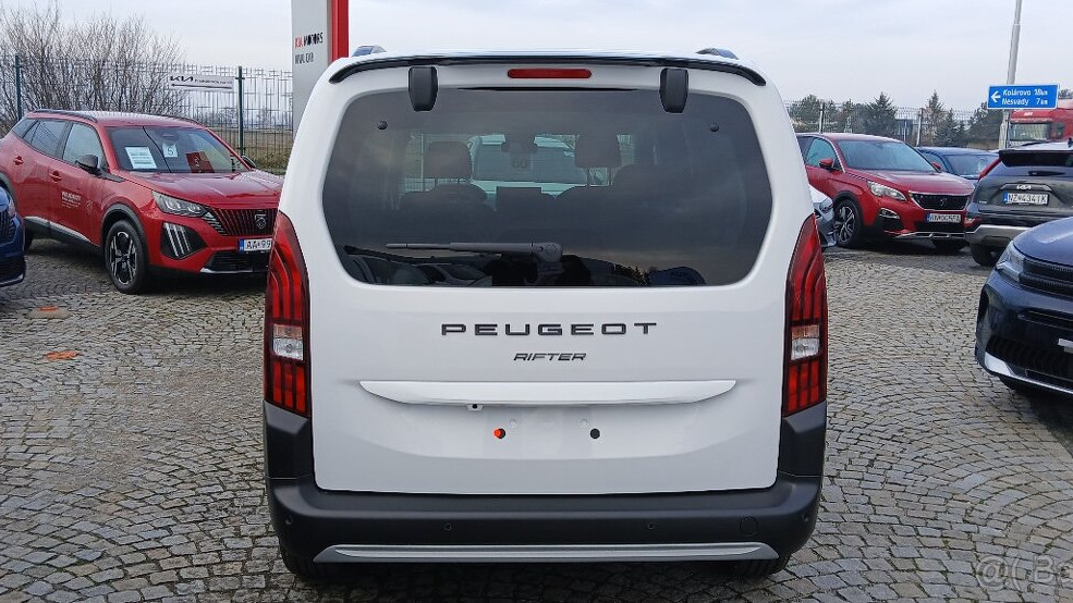 Peugeot RIFTER LONG GT 1,5 BlueHDi 130k EAT8 7 miest
